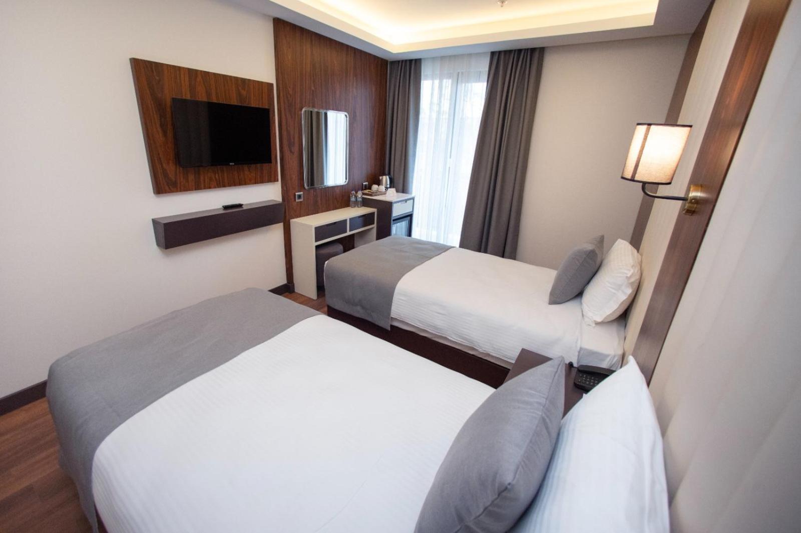 Shining Star Hotel อิสตันบูล ภายนอก รูปภาพ